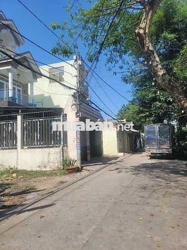 Đất 2 mặt hẻm trước sau ,trước 8m sau 10m