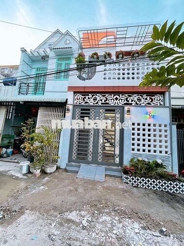 Bán nhà sổ hồng riêng hổ trợ bakn