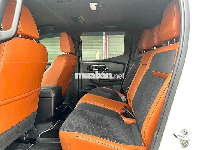 Thanh lý xe Demo bán tải Triton 2 cầu.