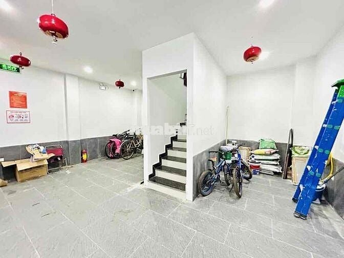 NHÀ DÂN XÂY BẰNG LIỆT - NGÕ 3 GÁC THẲNG - GẦN Ô TÔ