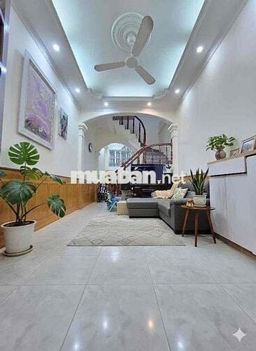 NHÀ DÂN XÂY BẰNG LIỆT - NGÕ 3 GÁC THẲNG - GẦN Ô TÔ