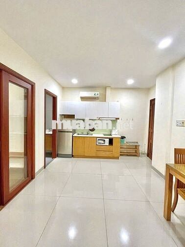 1 phòng ngủ cửa sổ full nội thất rộng 40m2 giá 8tr ngay chân cầu DBP