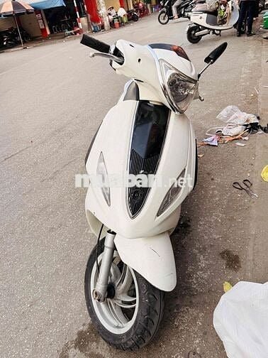 Piaggio Fly 125 3Vie Trắng