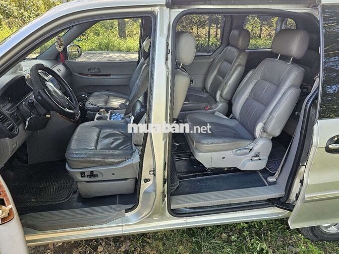 2 con carnival gia đình chạy kỹ