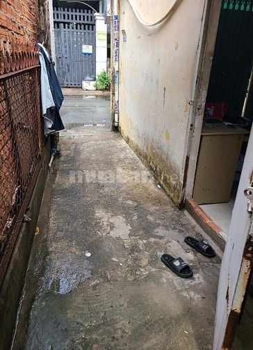 Thích hợp xây CHDV - hẻm xe hơi thông cư xá Ngân Hàng - 6 x 15m 