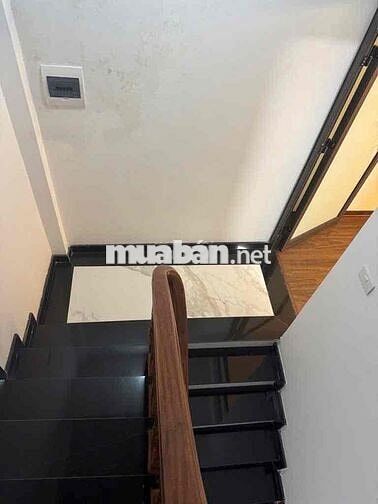 Bán Gấp Nhà Phố Hoàng Mai 20m Ra OTO nhà đẹp