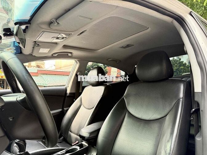 Hyundai Elantra GLS nhập 2015 1.8 AT