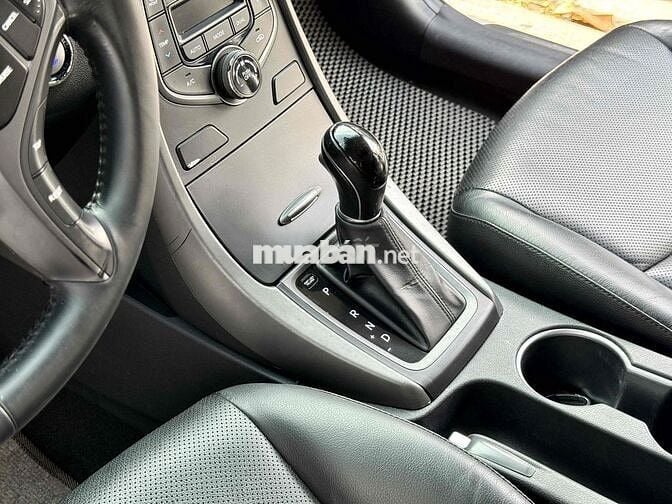Hyundai Elantra GLS nhập 2015 1.8 AT