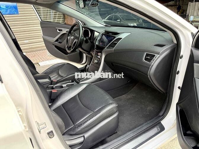Hyundai Elantra GLS nhập 2015 1.8 AT