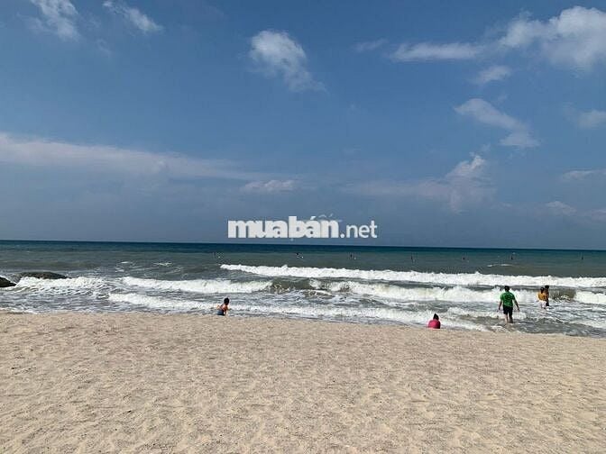 Chính chủ bán 2300m2 đất mặt tiền gần phan thiết 180 ngàn/m2