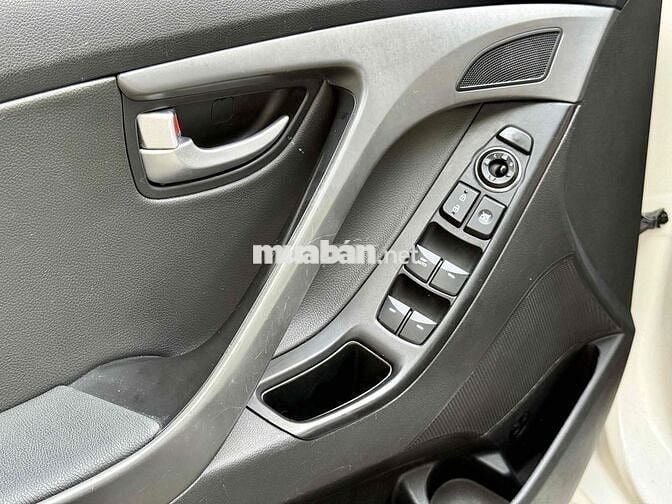Hyundai Elantra GLS nhập 2015 1.8 AT