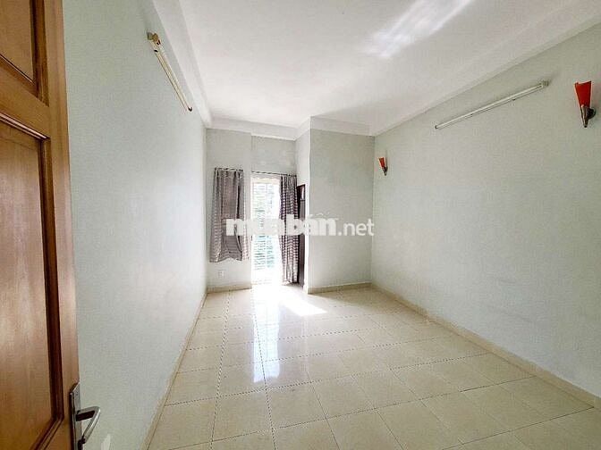 🔥CHO THUÊ NGUYÊN CĂN 1 TRỆT 2 LẦU, SÂN THƯỢNG ĐƯỜNG HOÀNG HOA THÁM