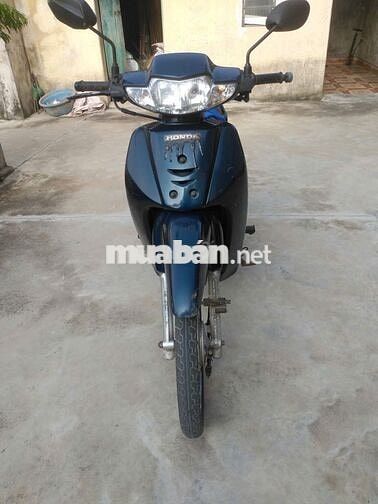 Xe Honda Alpha đời đầu, lốc đen. vẫn chạy tốt