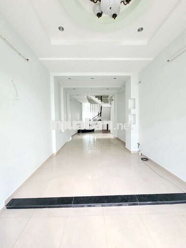 🔥CHO THUÊ NGUYÊN CĂN 1 TRỆT 2 LẦU, SÂN THƯỢNG ĐƯỜNG HOÀNG HOA THÁM