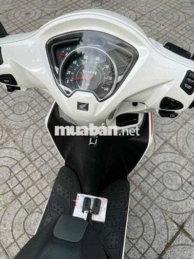 Honda Vision 2019 Smartkey Trắng đen