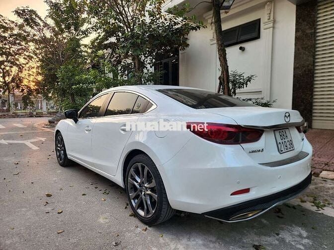 2018 2.0L Premium - 90000 km