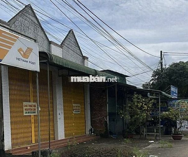 CHO THUÊ NHÀ NGUYÊN CĂN MẶT TIỀN QL1A – ĐỐI DIỆN CHỢ HƯNG NGHĨA