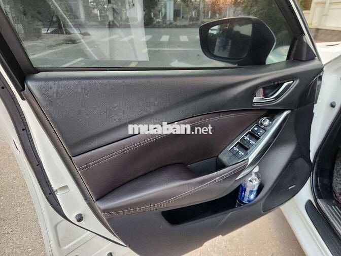 2018 2.0L Premium - 90000 km