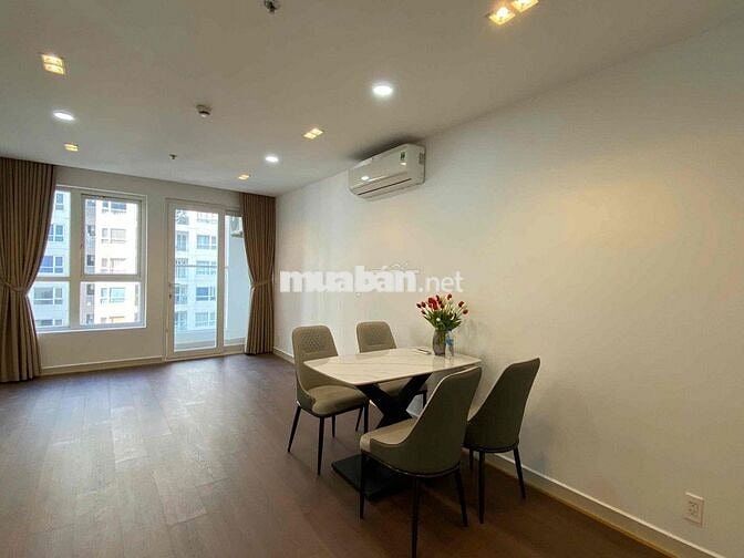 Cho thuê căn hộ chung cư Sky Center 32m2. gần sân bay Tân Sơn Nhất