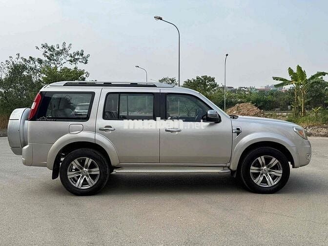 Ford Everest Bạc 7 chỗ Số sàn 2011