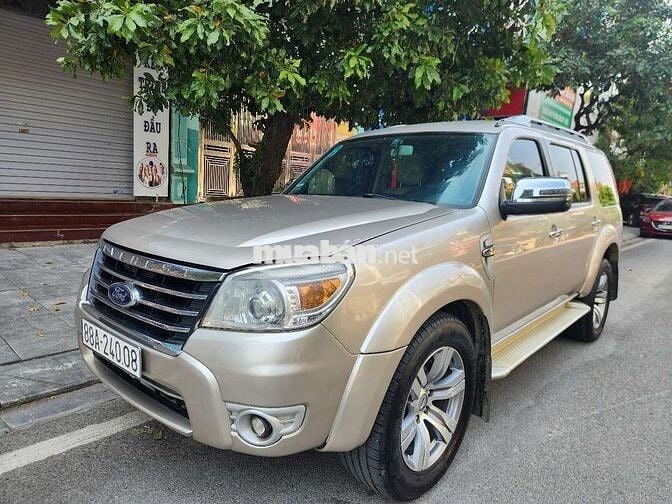 3 125 2011 2.5L 4x2 AT - 200000 km