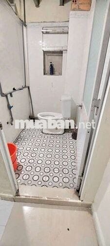 Cho thuê nhà  nguyên căn tx 25 giá 3tr5 /th