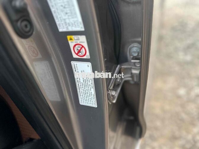 Toyota Innova 2019 2.0E - 80000 km