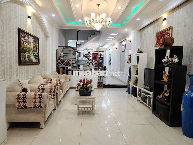 CHO THUÊ NHÀ 3 TẤM, KĐT FIVE STAR ECO CITY, CÁCH CHỢ BÌNH CHÁNH 2 KM