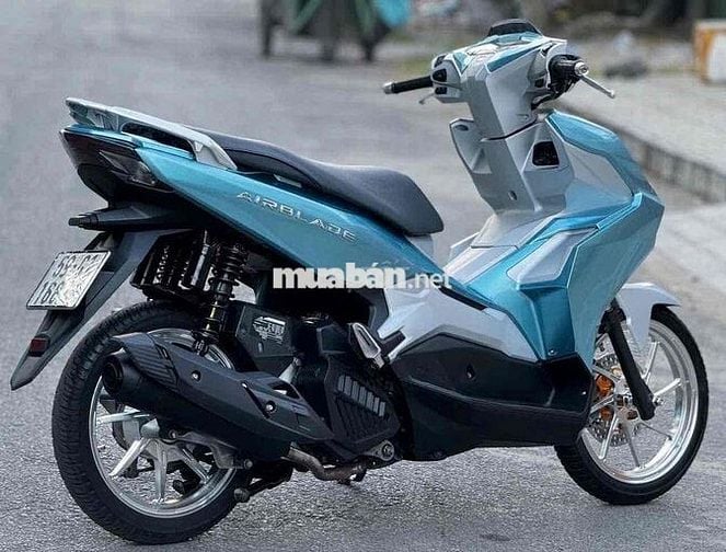 Honda Air Blade 150 2022 kiễng đẹp nợ xấu trả 50%