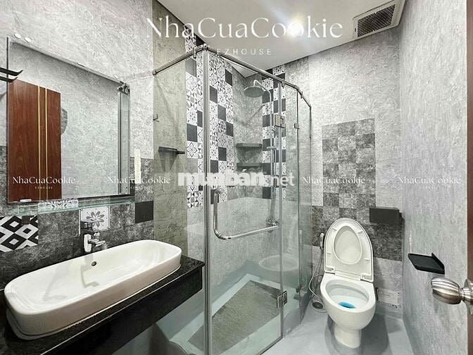 CĂN HỘ 1PN BAN CÔNG CỰC THOÁNG NGAY SÂN BAY TSN - CV GIA ĐỊNH