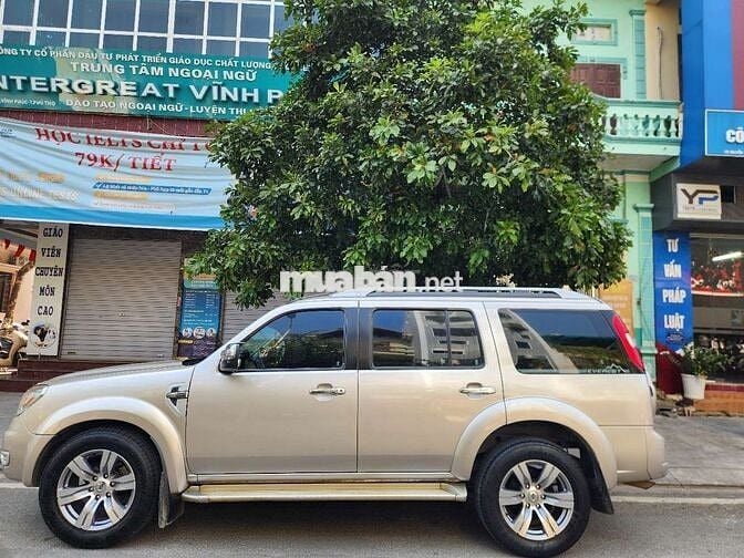 3 125 2011 2.5L 4x2 AT - 200000 km