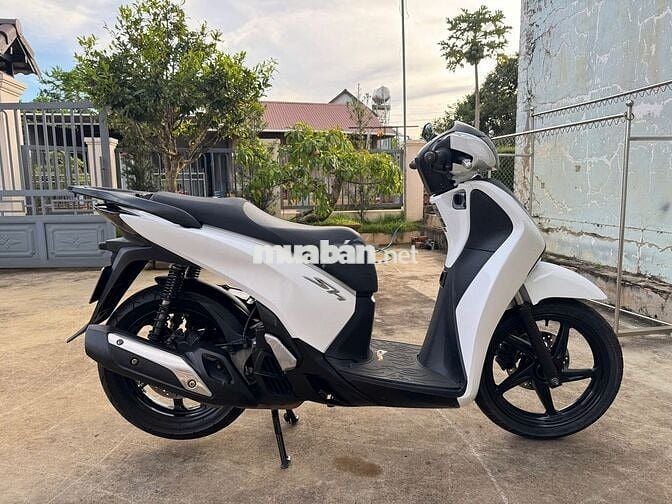 cần bán xe SH150i (2015)