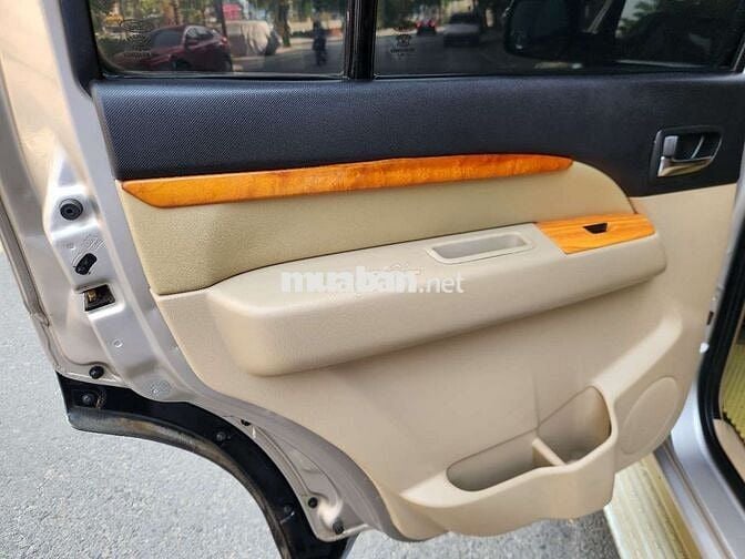 3 125 2011 2.5L 4x2 AT - 200000 km