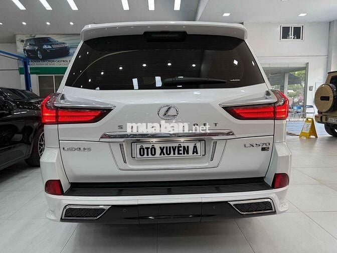 Lexus LX570 2018 Trắng 93000 km