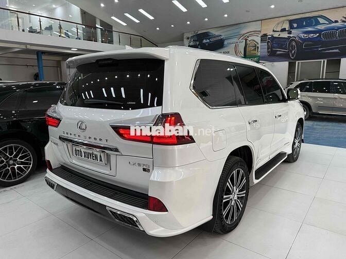 Lexus LX570 2018 Trắng 93000 km