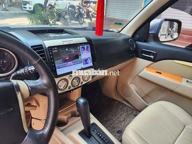 3 125 2011 2.5L 4x2 AT - 200000 km