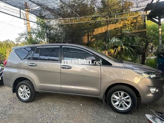 Toyota Innova 2019 2.0E - 80000 km
