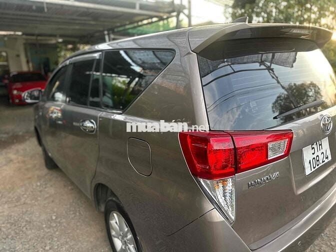 Toyota Innova 2019 2.0E - 80000 km