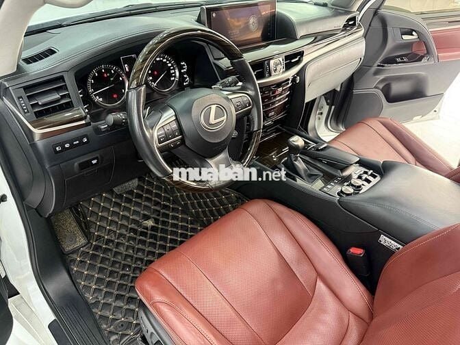 Lexus LX570 2018 Trắng 93000 km