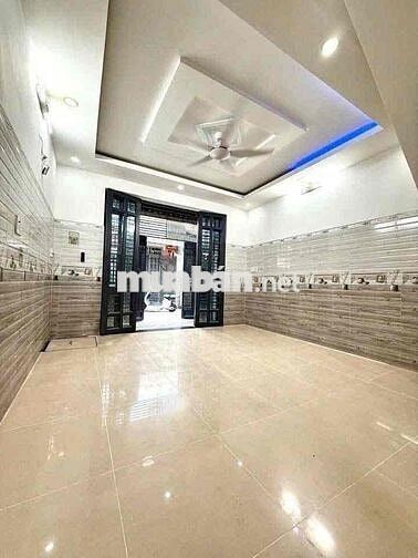 Nhà Hóc Môn 375 triệu khu dân cư Nhị Xuân đường nhựa 5m ô tô đậu cửa