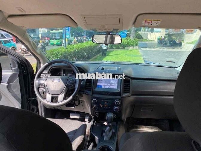 Ford Ranger XLS AT 2020 111.000 km Đen