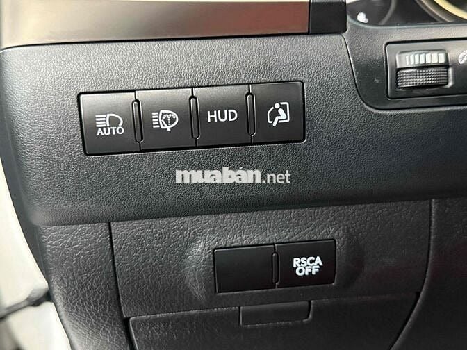 Lexus LX570 2018 Trắng 93000 km