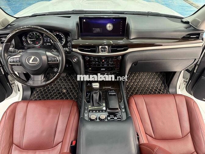 Lexus LX570 2018 Trắng 93000 km