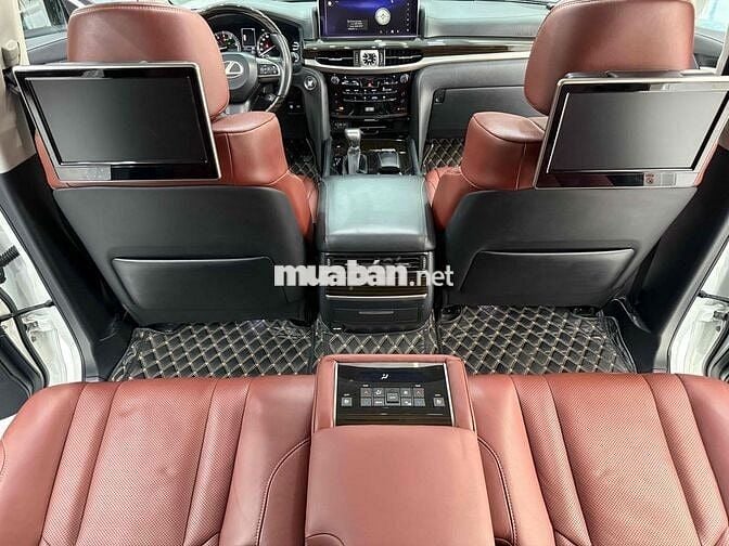 Lexus LX570 2018 Trắng 93000 km
