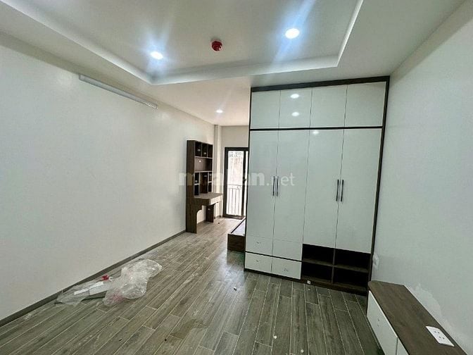 Cho thuê phòng trọ phố Nguyễn Khang, Cầu Giấy 25m2 đầy đủ nội thất 