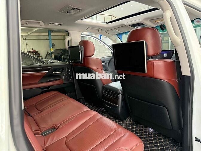 Lexus LX570 2018 Trắng 93000 km