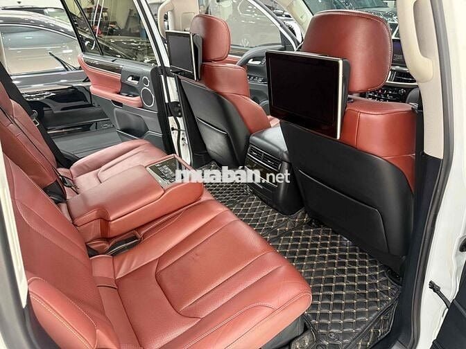 Lexus LX570 2018 Trắng 93000 km