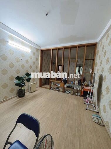 MẶT TIỀN KINH DOANH - ĐƯỜNG TO - KHU SẦM UẤT - CHO LÀM CHDV