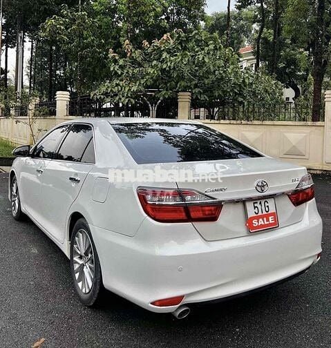 Toyota Camry 2018 2.5Q Trắng