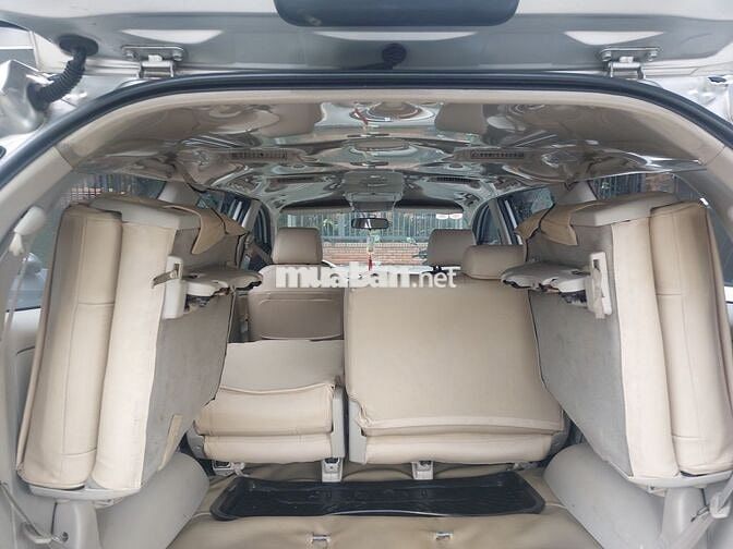 Toyota Innova 2009 G - 140000 km